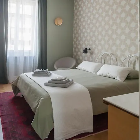 Tra Il Centro E La Stazione Apartment *