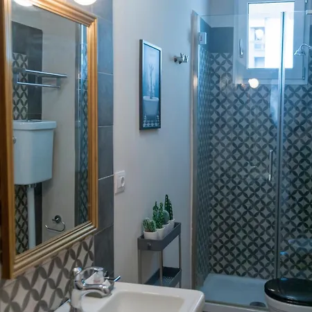 Apartment Tra Il Centro E La Stazione *